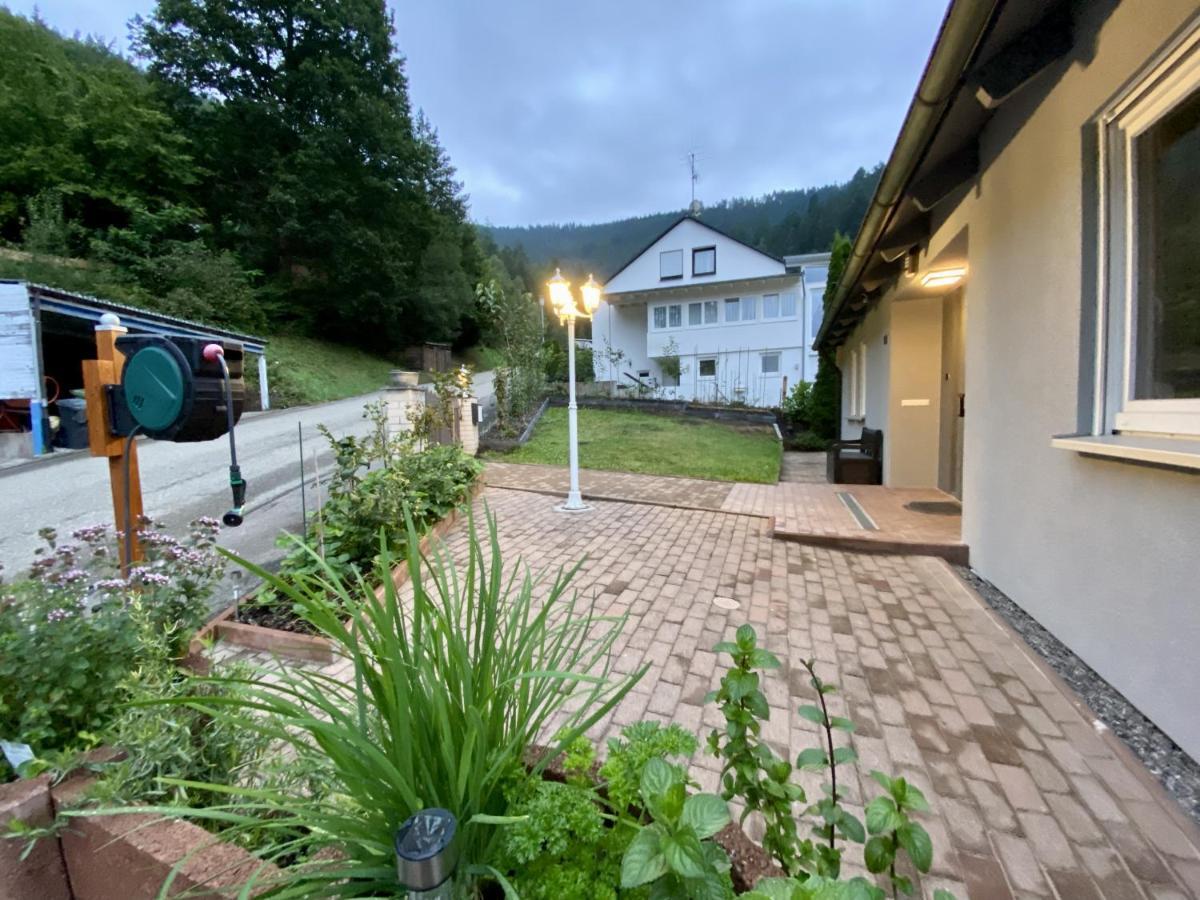 Ferienwohnung zur Bierliebe - Mit toller Aussicht im Herzen des Schwarzwaldes Hornberg Exterior foto